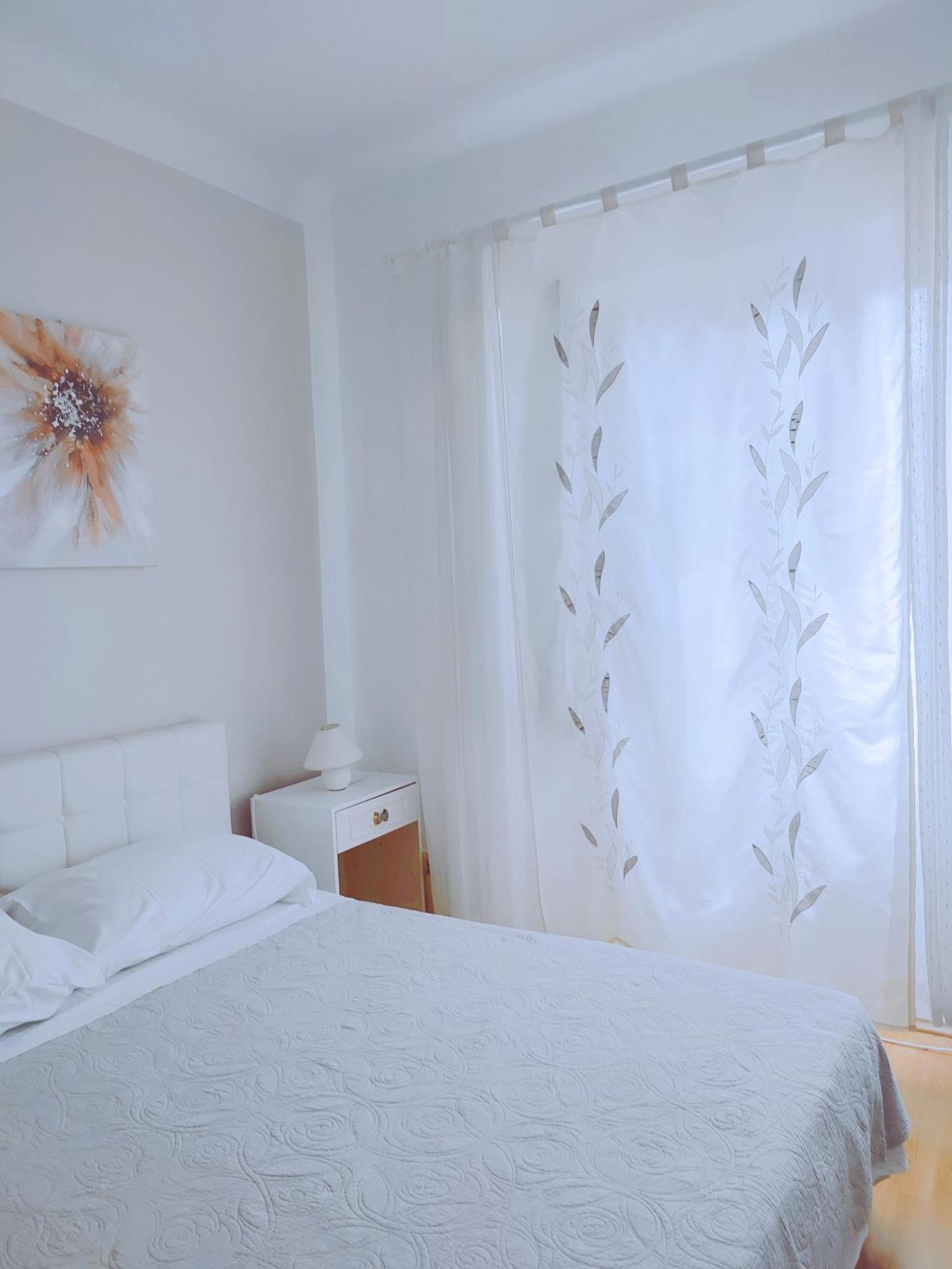 Fami Superior One Bedroom Apartment Fiume Esterno foto